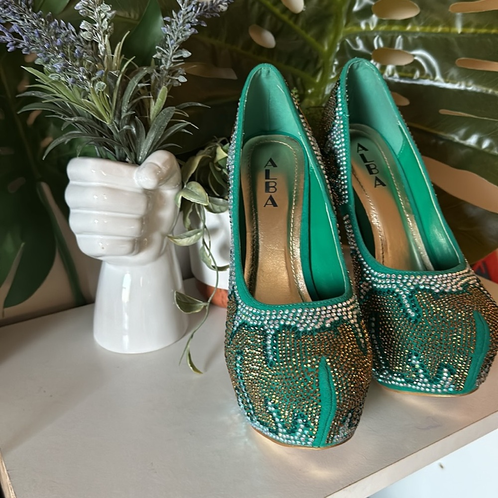 Alba 6.5” Bedazzled Heels Size 8.5 - Picture 4 of 12